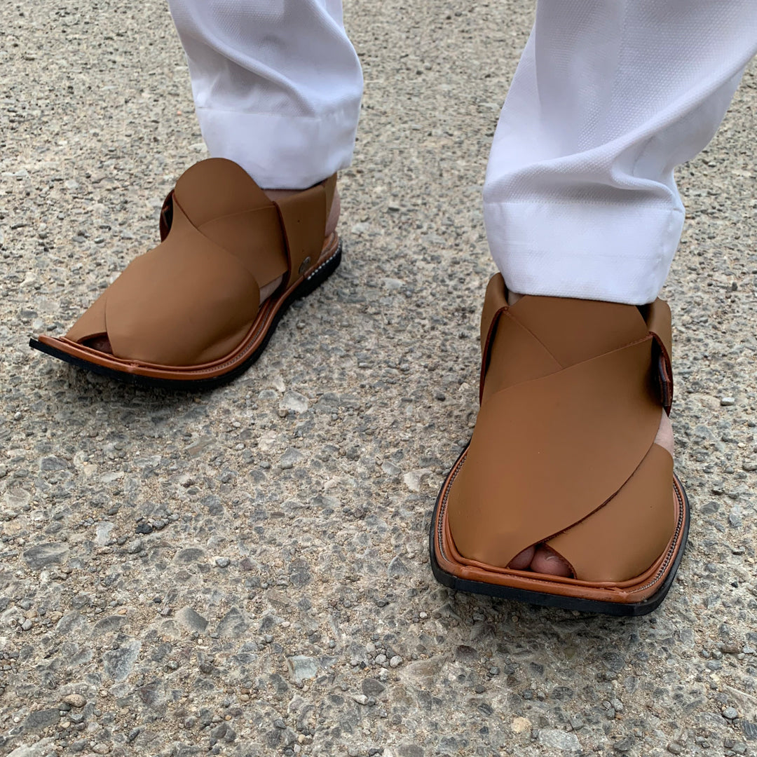 MATTE LEATHER CAMEL: 059